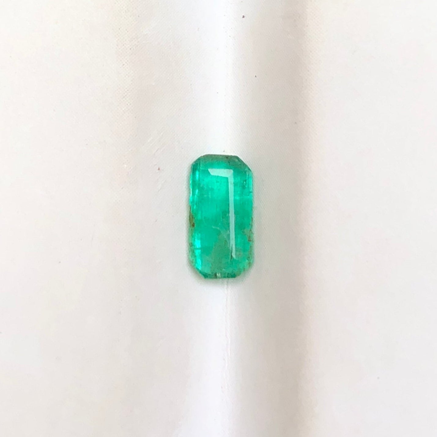 0.50Ct Emerald for sale - Budh Ratna - Zamurd - Pachu Stone, Markat Mani Stone - 8x5mm