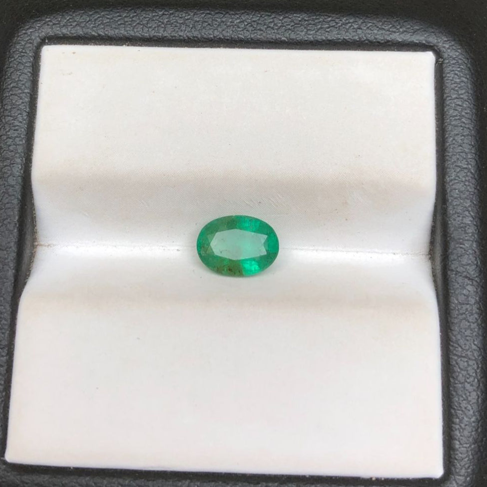 0.90Ct Emerald for sale - Budh Ratna - Zamurd - Pachu Stone, Markat Mani Stone - 8x6mm