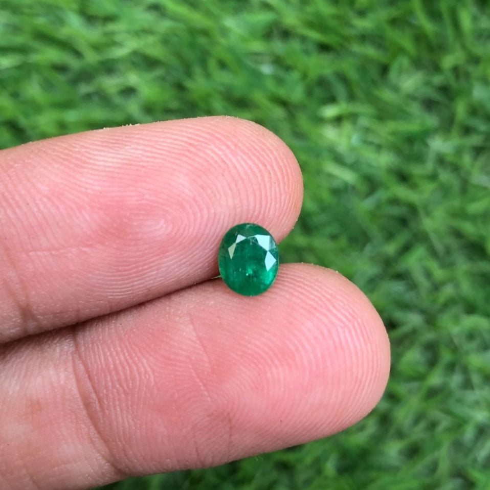0.90Ct Emerald for sale - Budh Ratna - Zamurd - Pachu Stone, Markat Mani Stone - 8x7mm