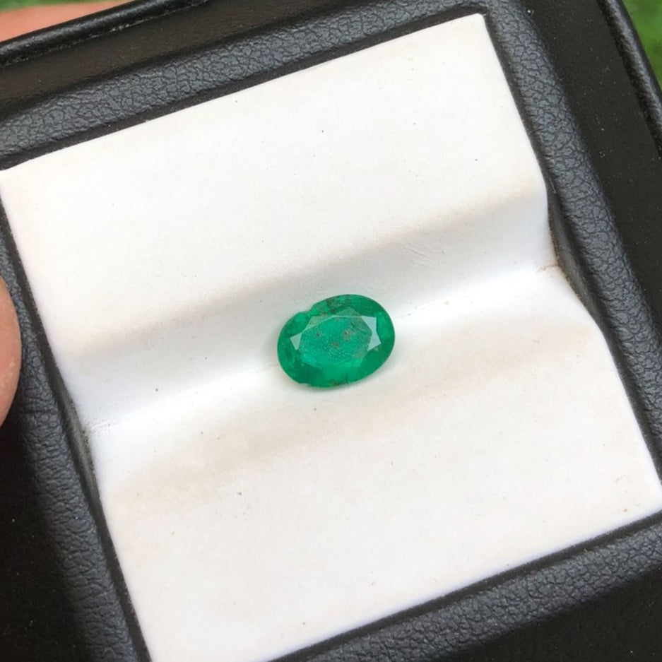 1.10Ct Emerald for sale - Budh Ratna - Zamurd - Pachu Stone, Markat Mani Stone - 8x6mm