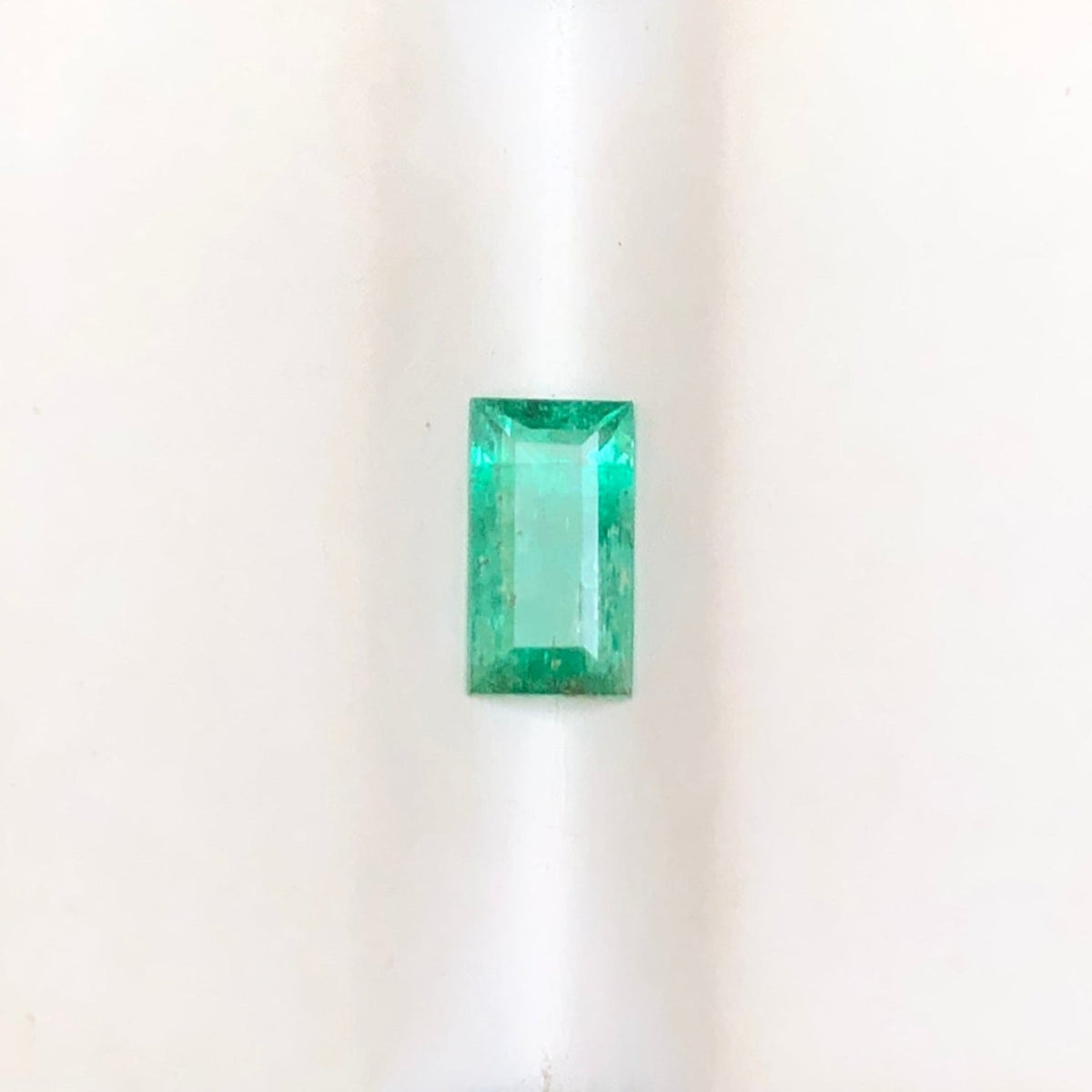 1.00ct Emerald for sale - Budh Ratna - Zamurd - Pachu Stone, Markat Mani Stone - 9x5mm