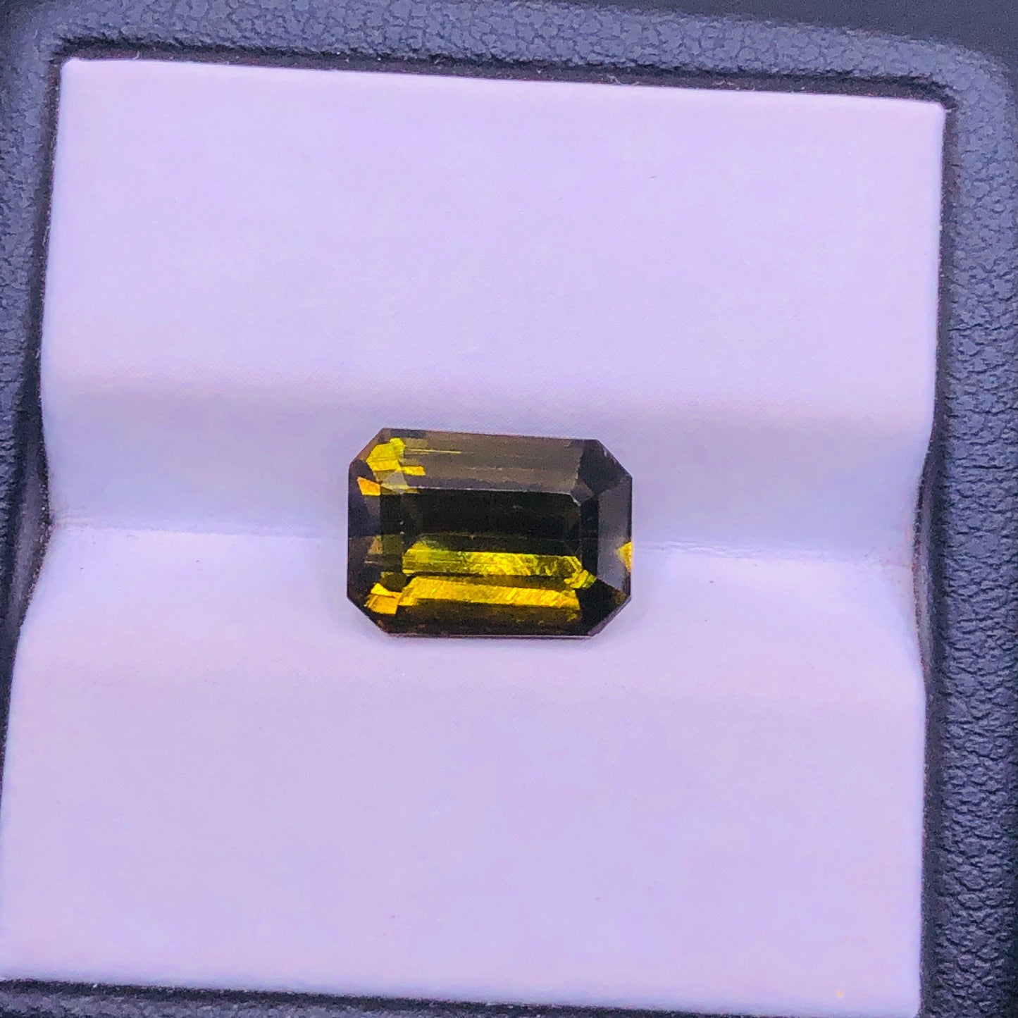 4.5ct Rare Epidote - Epidote Crystal - 8x11mm