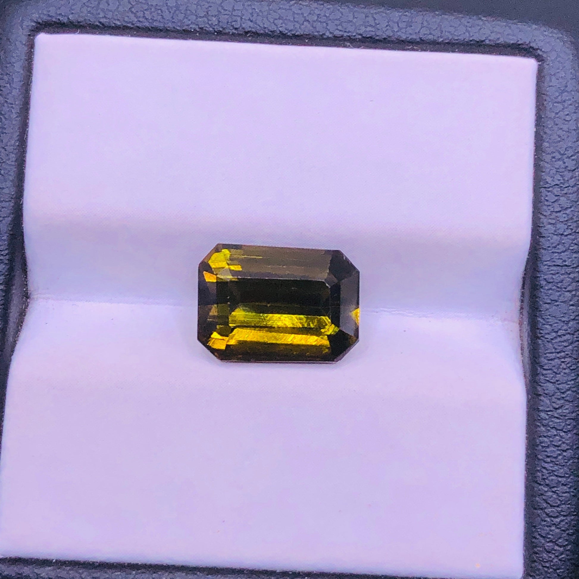 4.5ct Rare Epidote - Epidote Crystal - 8x11mm