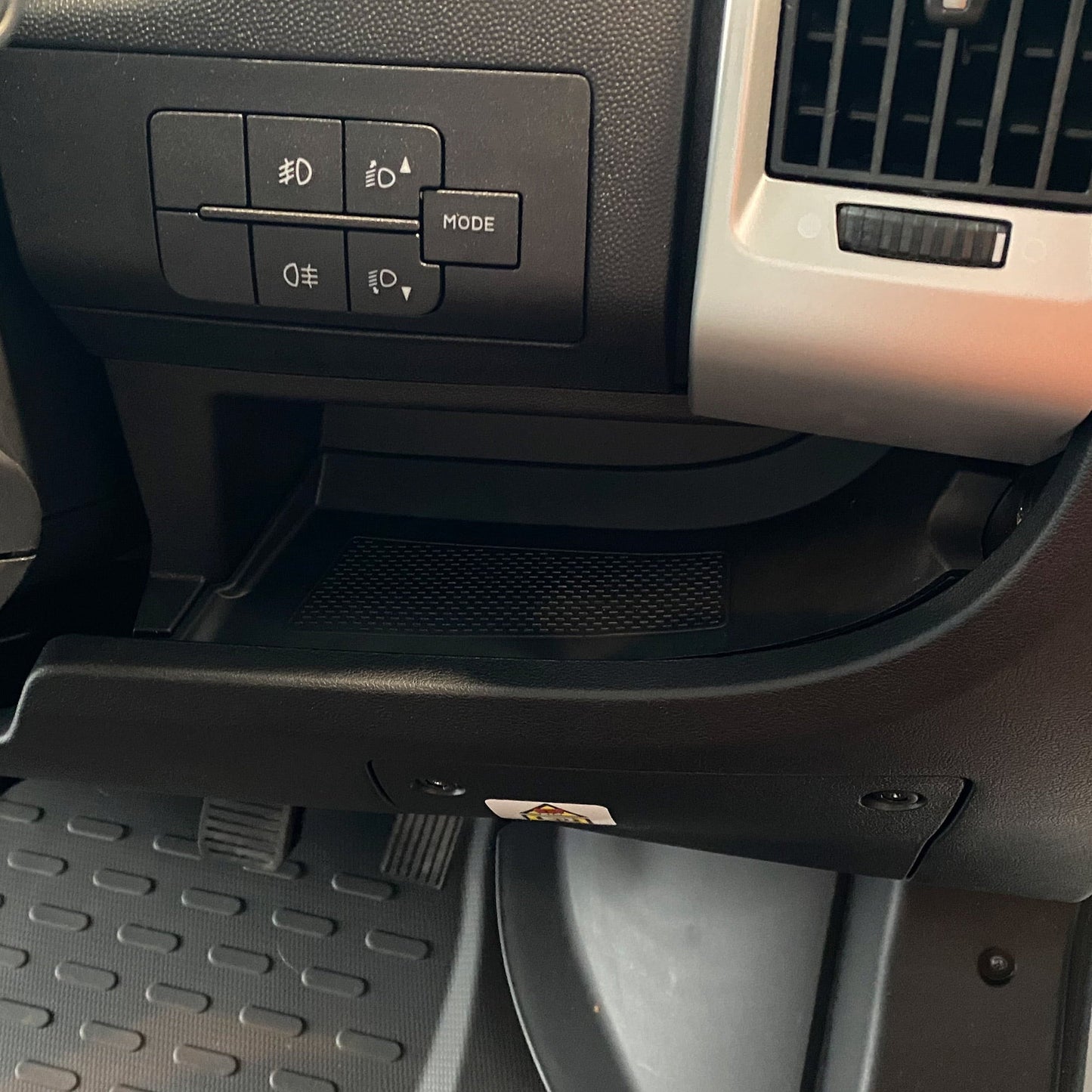 For Citroën Relay Lower Dashboard Rubber Inserts/Mats Black | Auto-Trail Motorhome & Camper | Van-X