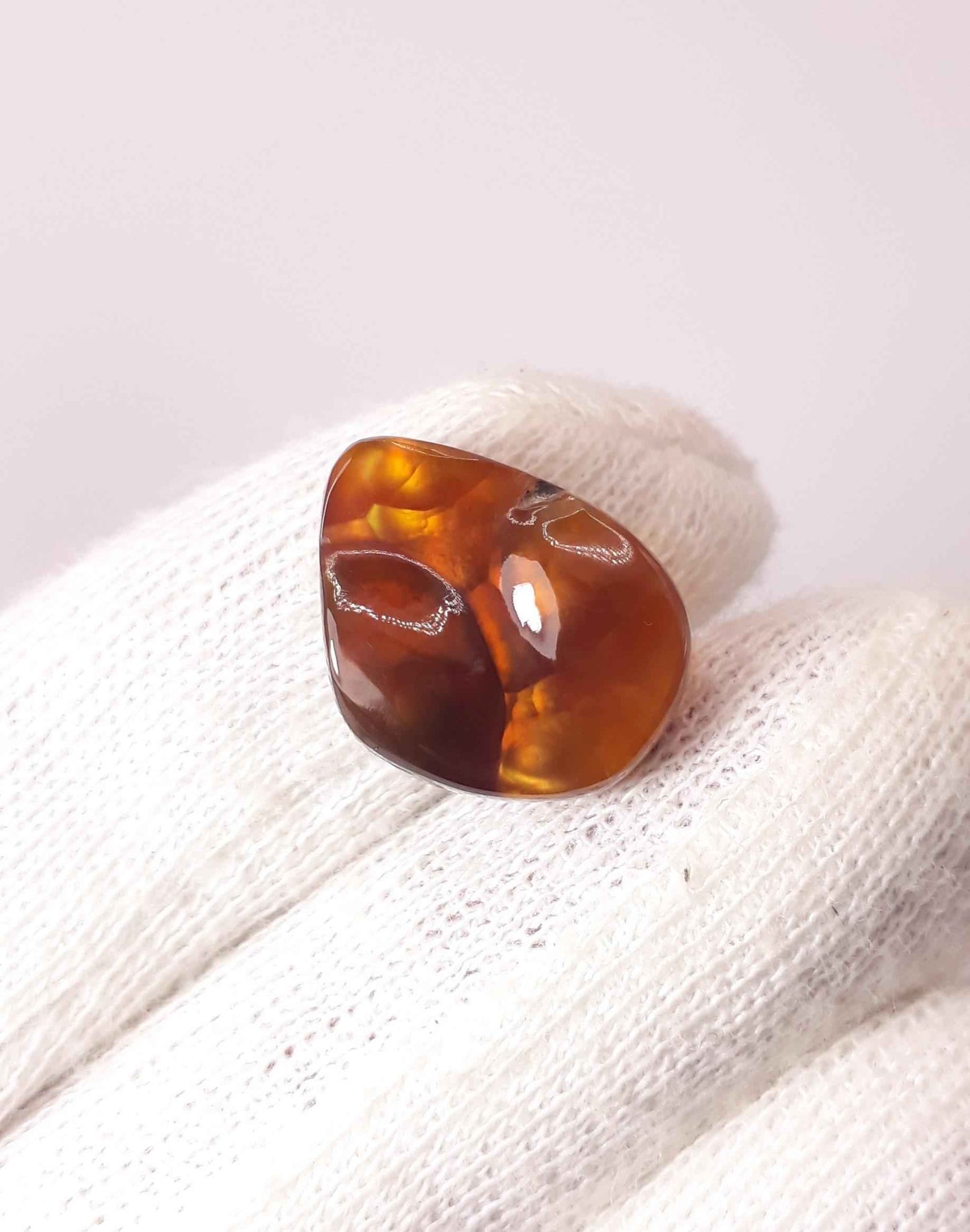 13.2ct Mexican Fire Agate, Rare Fire Agate - Golden Fire Agate, Perfect gemstone Gift, Rare Gemstone than Diamonds, Dimensions - 18x14mm