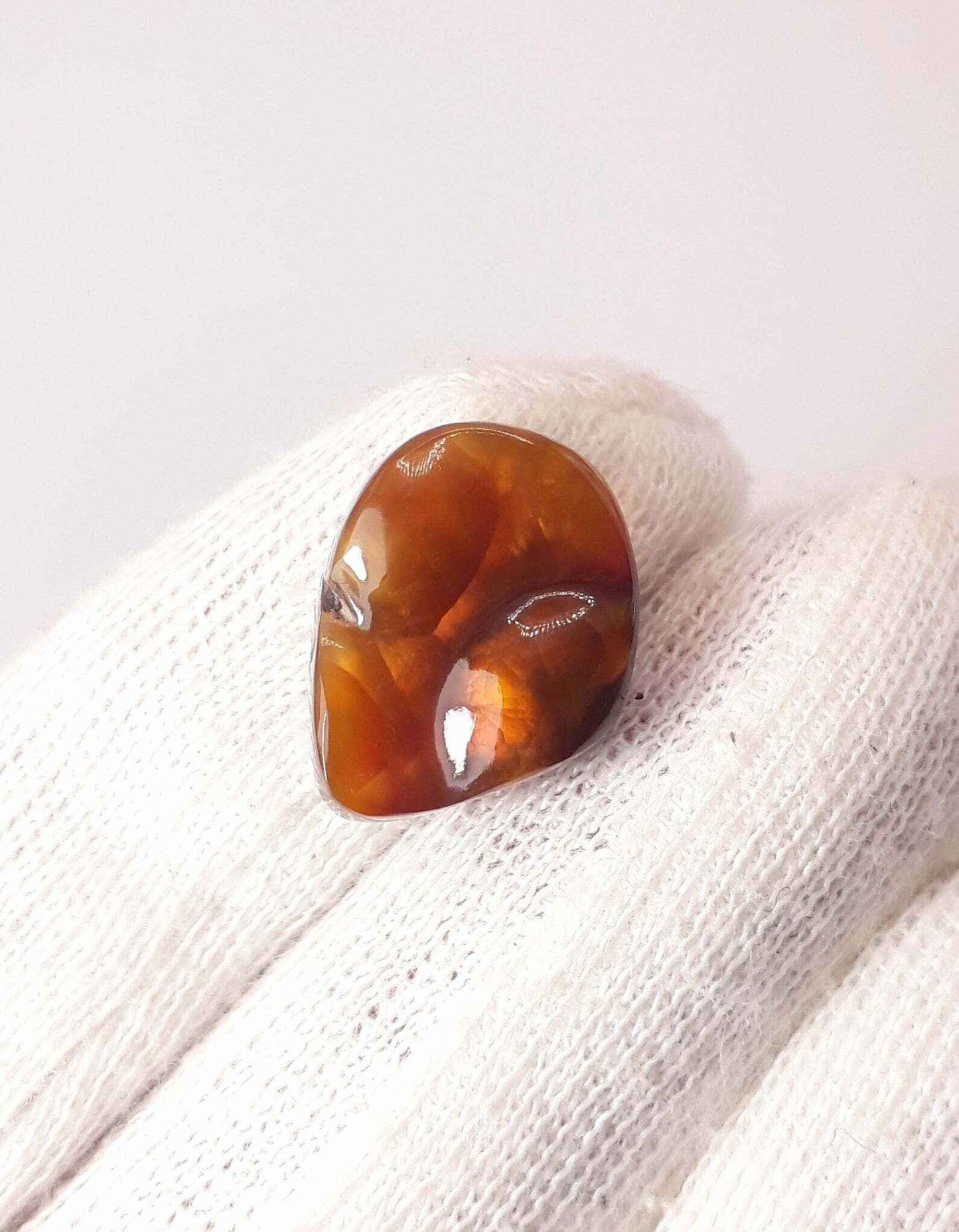13.2ct Mexican Fire Agate, Rare Fire Agate - Golden Fire Agate, Perfect gemstone Gift, Rare Gemstone than Diamonds, Dimensions - 18x14mm