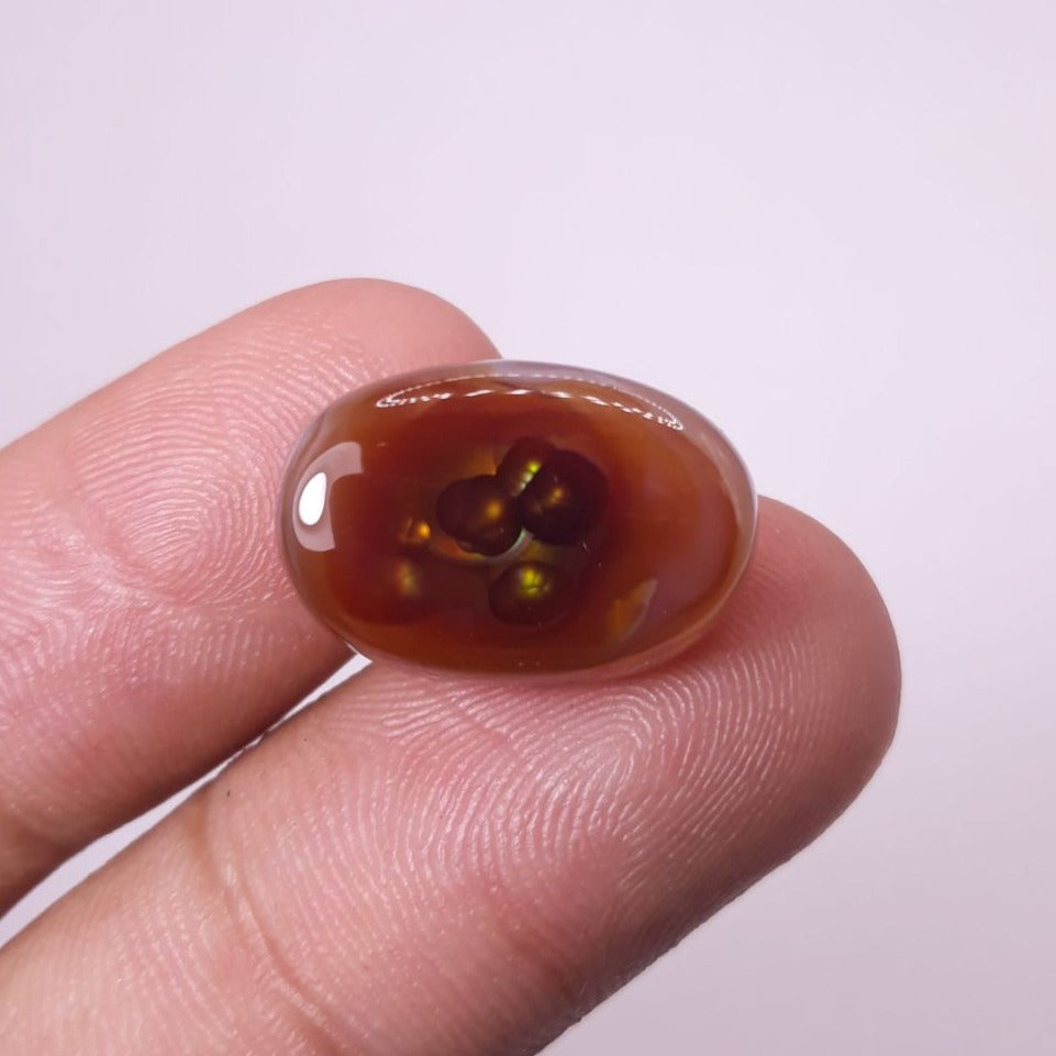 17.5ct Mexican Fire Agate suitable for Ring, Rare Fire Agate - Dimensions 21x14mm