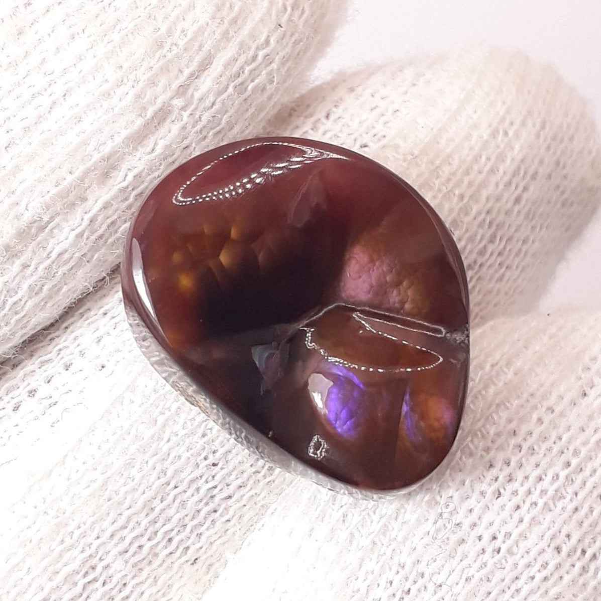 17ct Unique Purple Mexican Fire Agate,  Rare Fire Agate, Fire Agate cabochon - Rare Gemstone than Diamonds, Dimensions 20 x 15.5 mm