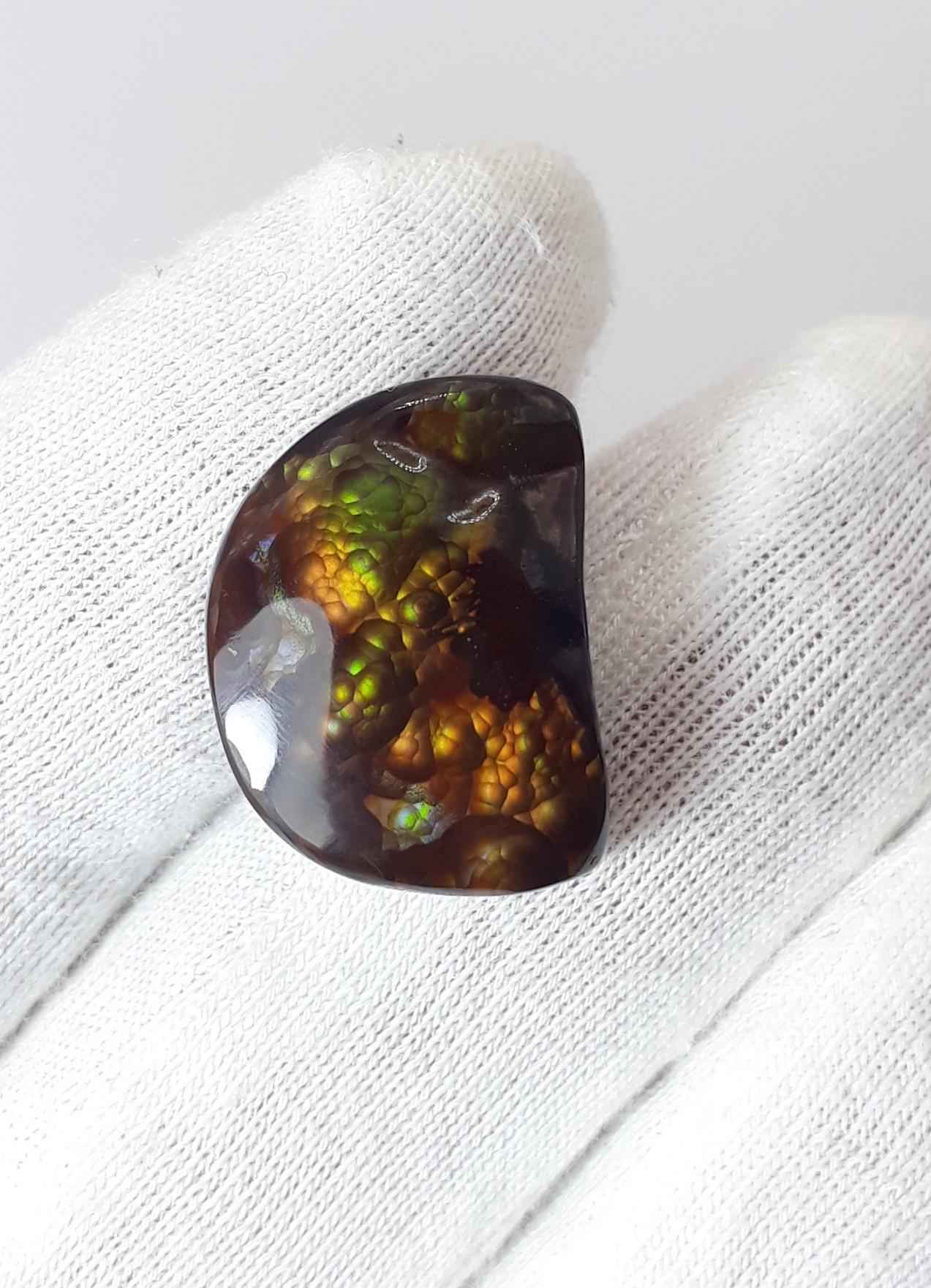 15ct Mexican Fire Agate, Fire Agate cabochon - Perfect gemstone Gift, Suitable for any Jewelry item, Rare Gemstone than Diamonds, Dimensions 18 x 13.7 mm