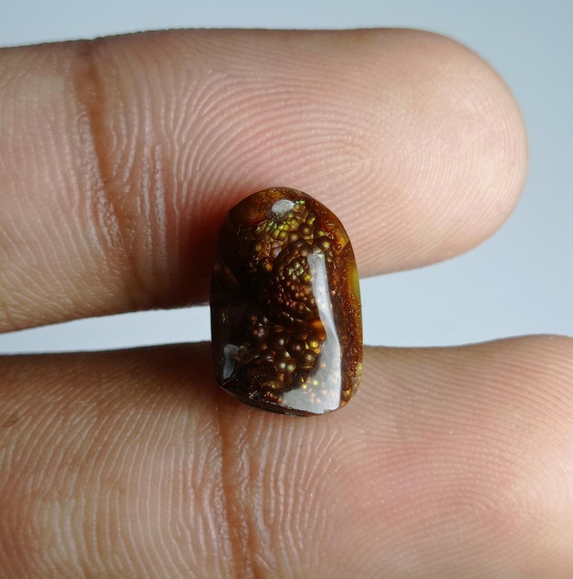 6.7ct Mexican Bubbly Fire Agate, Dimensions 14x9x6mm