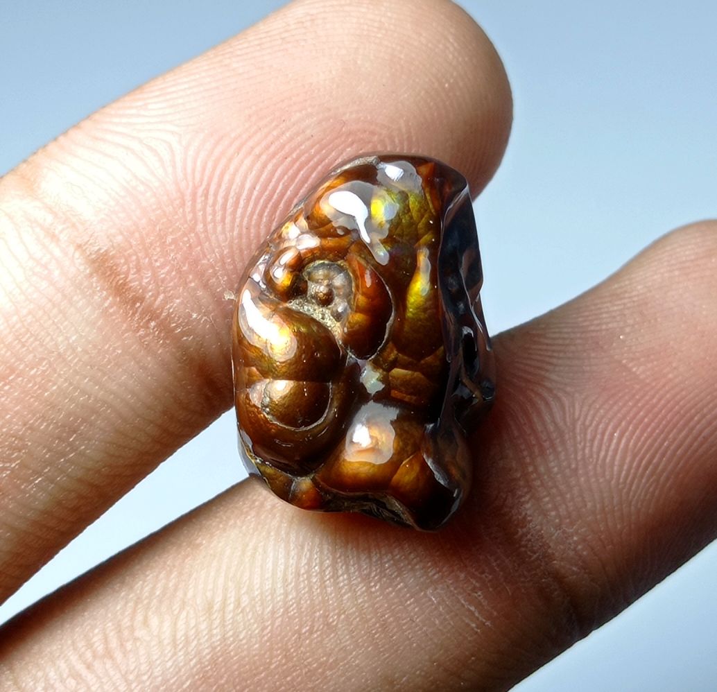 17.8ct Carved Fire Agate, Rare Fire Agate, Aatshi Aqeeq, Suitable For Pendant - Dimensions 20x15x10mm