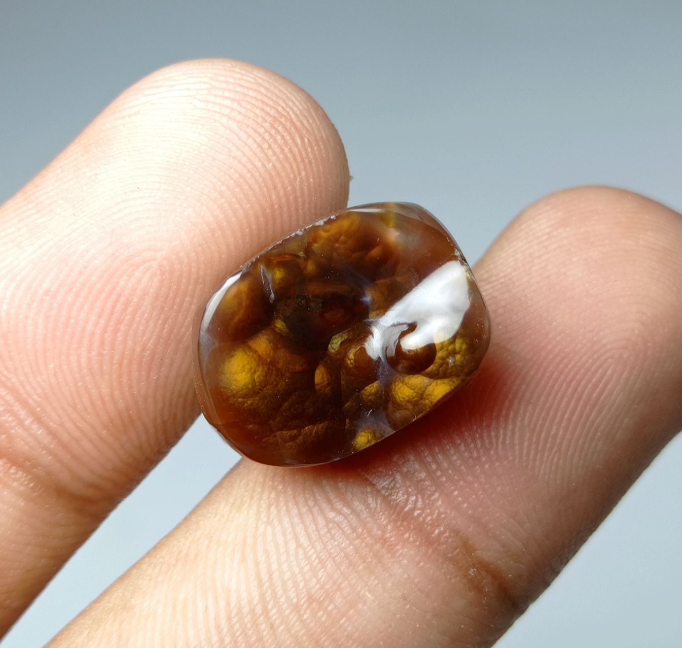 13.1ct Natural Carved Fire Agate, Dimensions 17x13x7mm