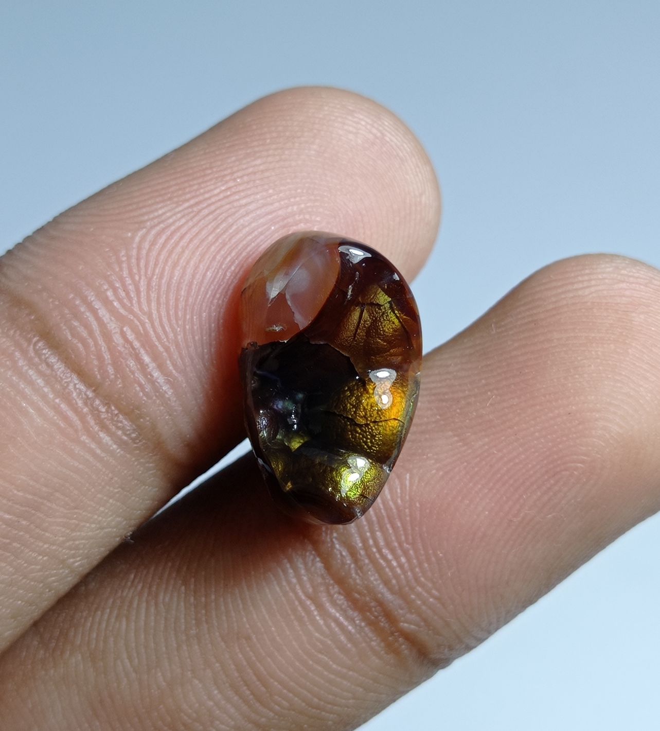 10.4ct Bubbly Fire Agate - Agata De Feugo is rarer gemstone than Diamonds - Dimensions 17x11x7mm