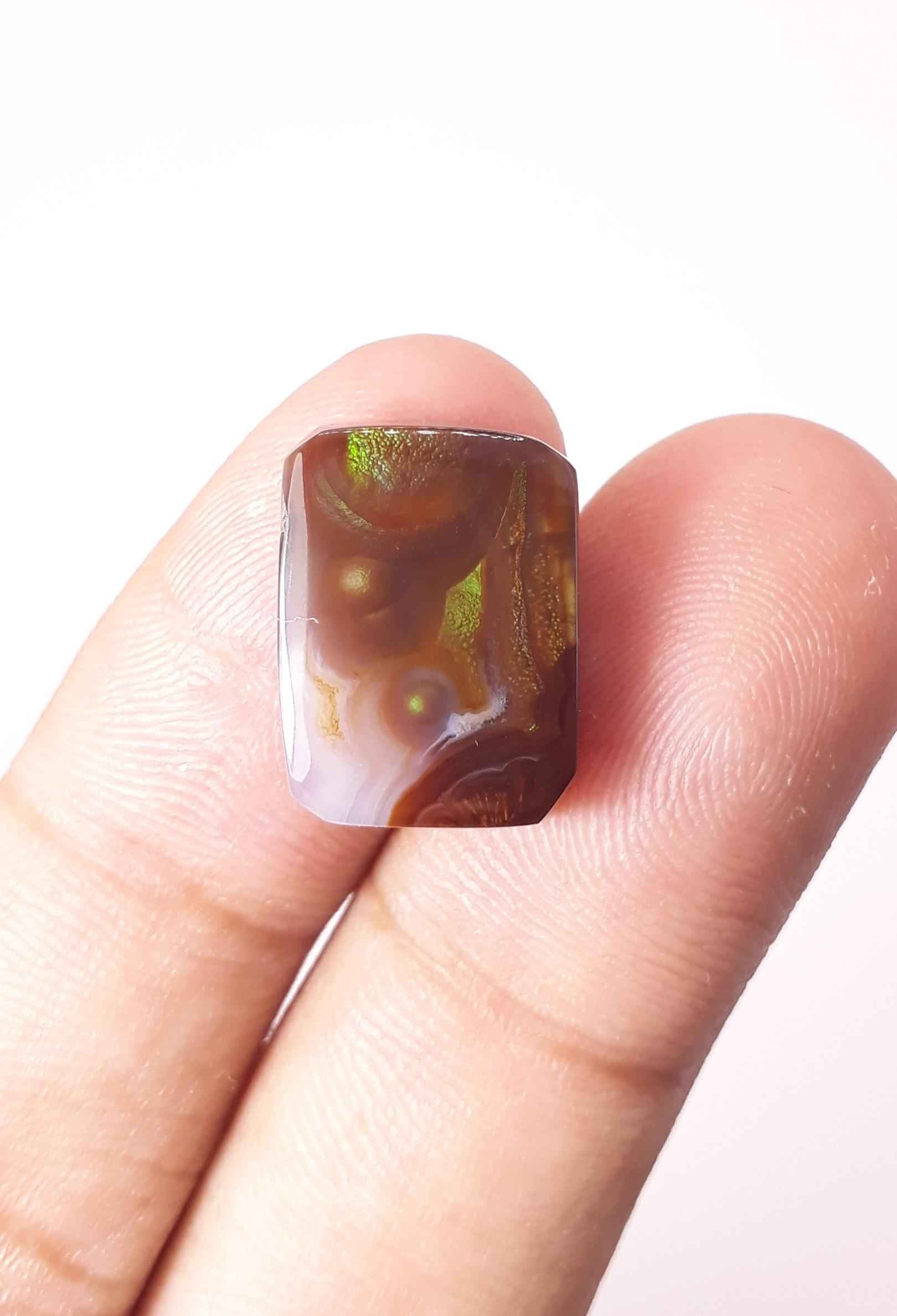 13.7ct Mexican Fire Agate,  Green Fire Agate - Perfect gemstone Gift, Rectangular Fire Agate, Rare Gemstone than Diamonds, Dimensions 17 x 12.5 mm