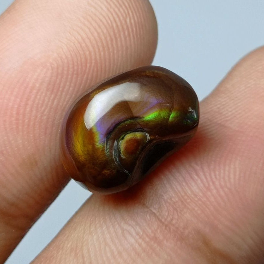 10ct Unique Rainbow Mexican Fire Agate -  Dimensions 14x10x8mm