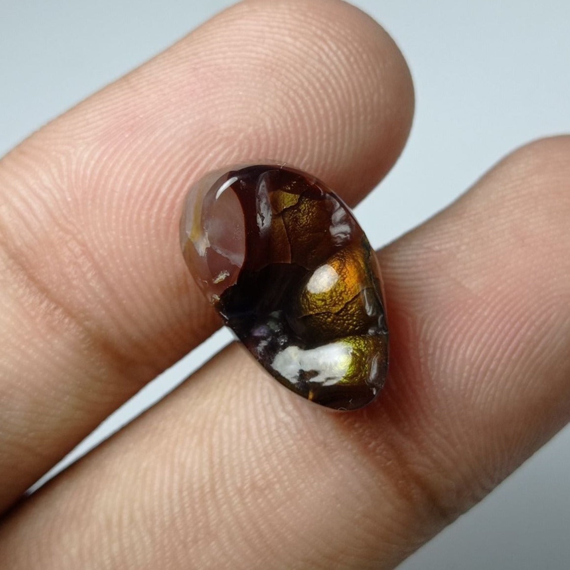 10.4ct Bubbly Fire Agate - Agata De Feugo is rarer gemstone than Diamonds - Dimensions 17x11x7mm