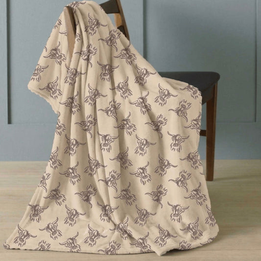 Highland cow design fleece blanket