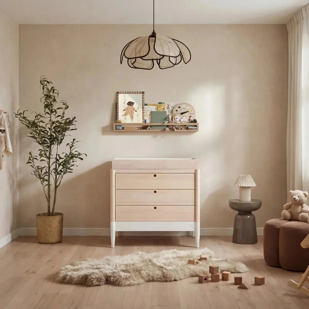 Gaia Baby Eos Dresser - White/Natural