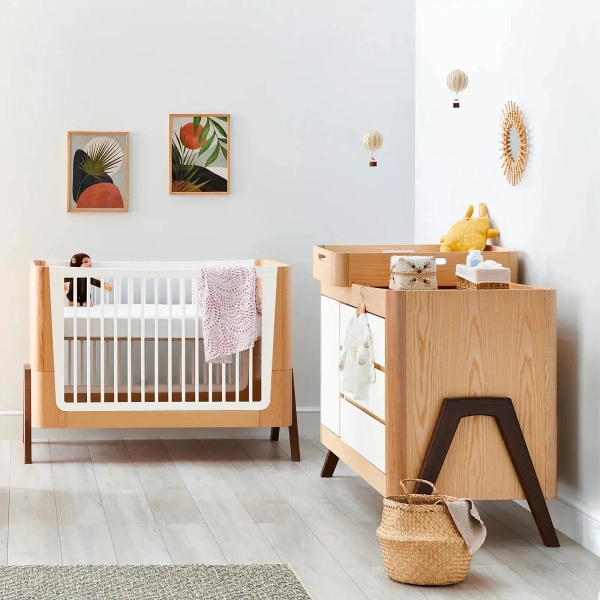 Gaia Baby Hera Changing Station - Natural