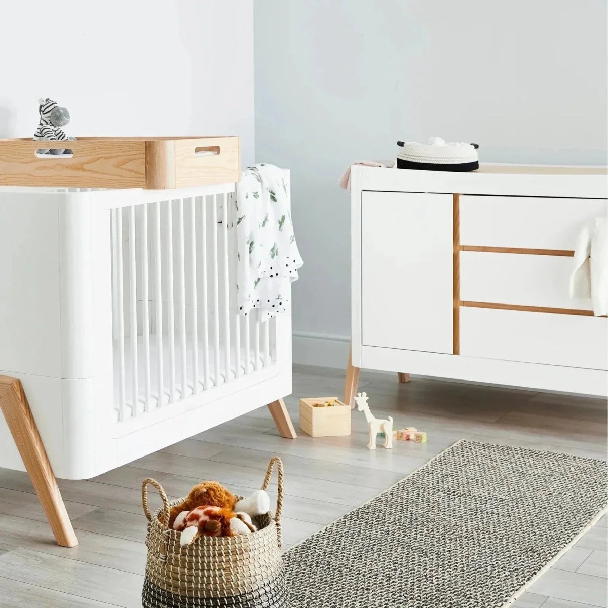 Gaia Baby Hera Dresser - Scandi White/Natural