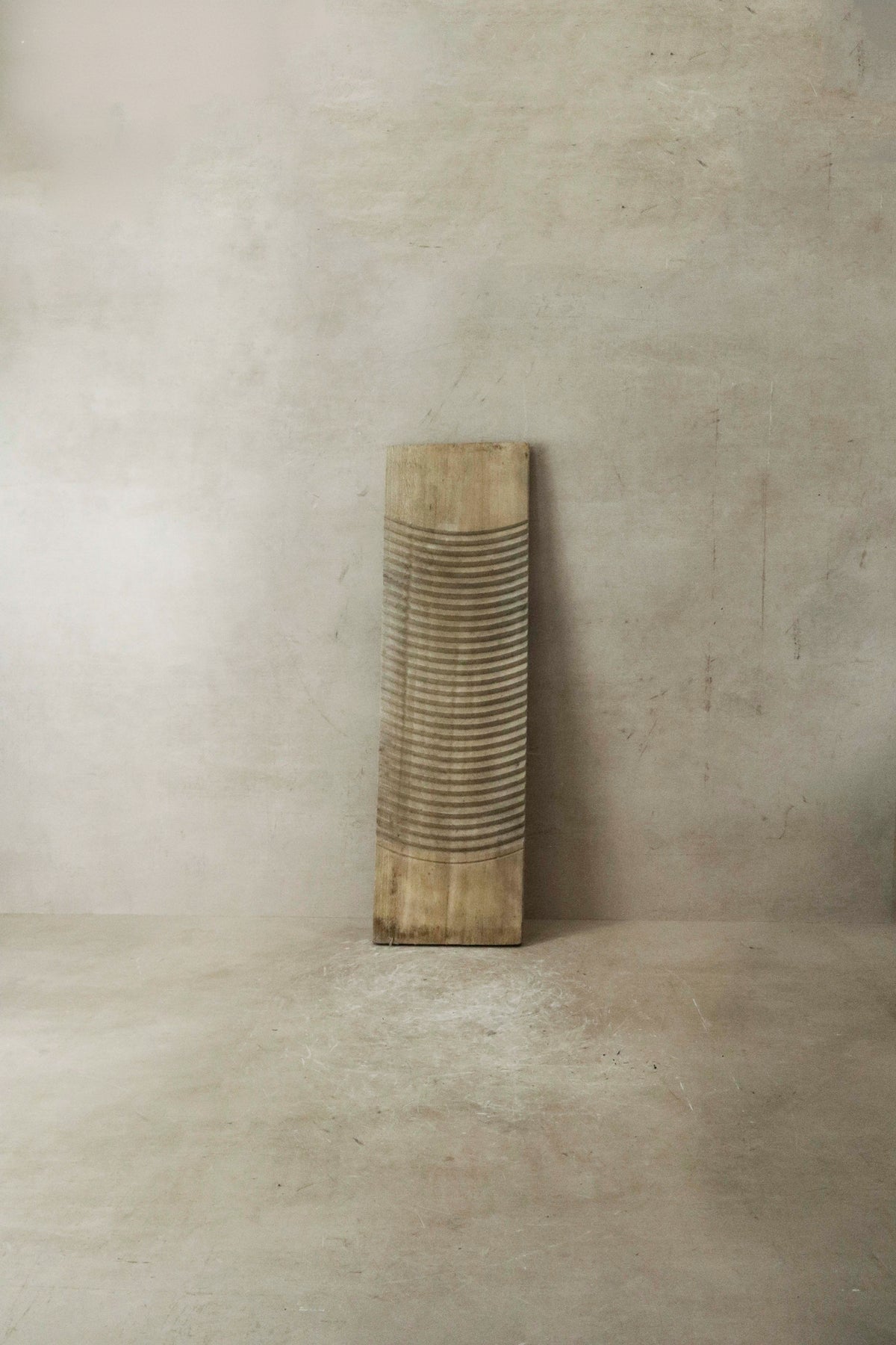 Vintage Elm Wooden Washboard - 3