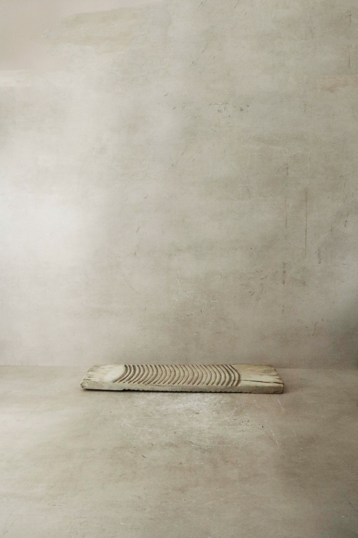 Vintage Elm Wooden Washboard - 2