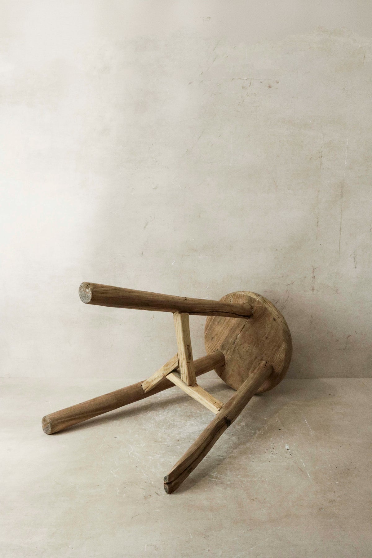 Vintage Rustic Elm Wood Stool - Round - No 27