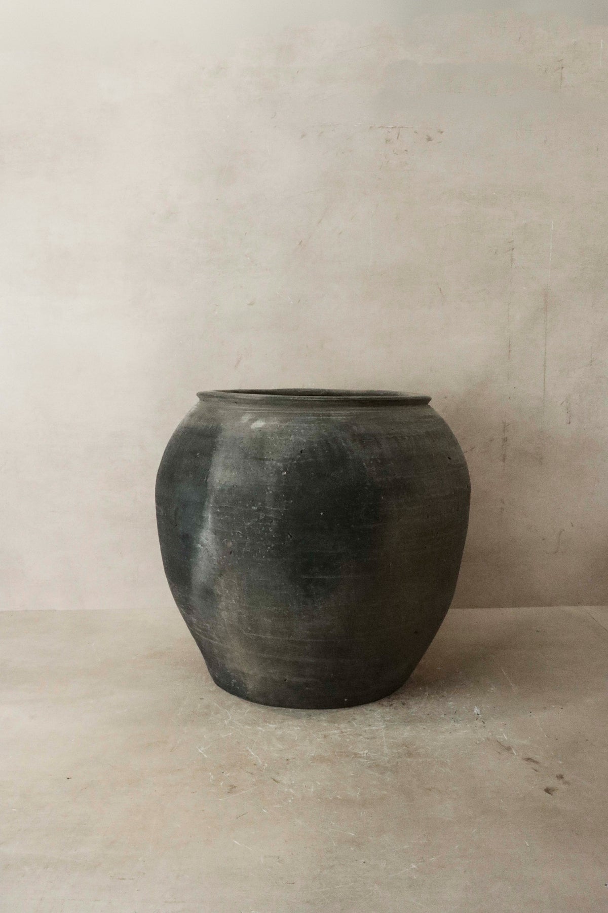 Vintage Dark Pot n° 042