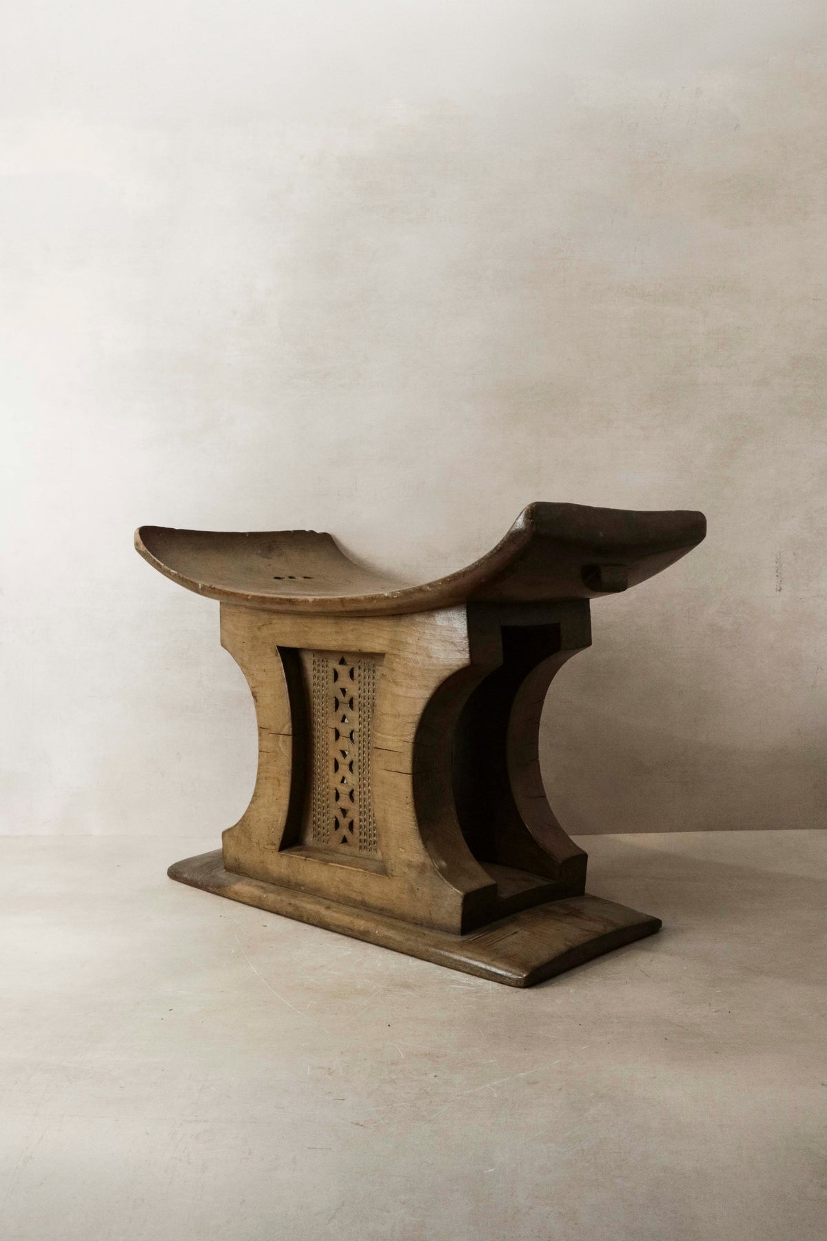 Ashanti Stool - 142.1