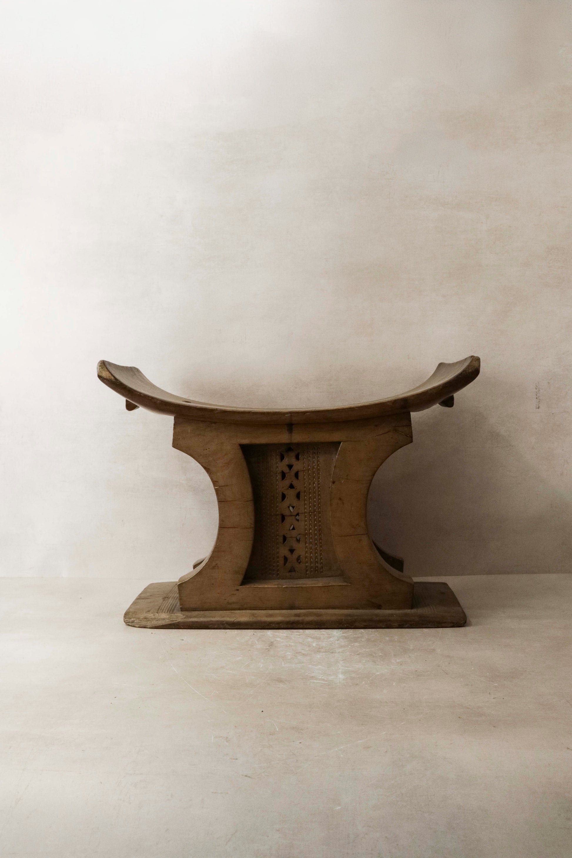 Ashanti Stool - 142.1