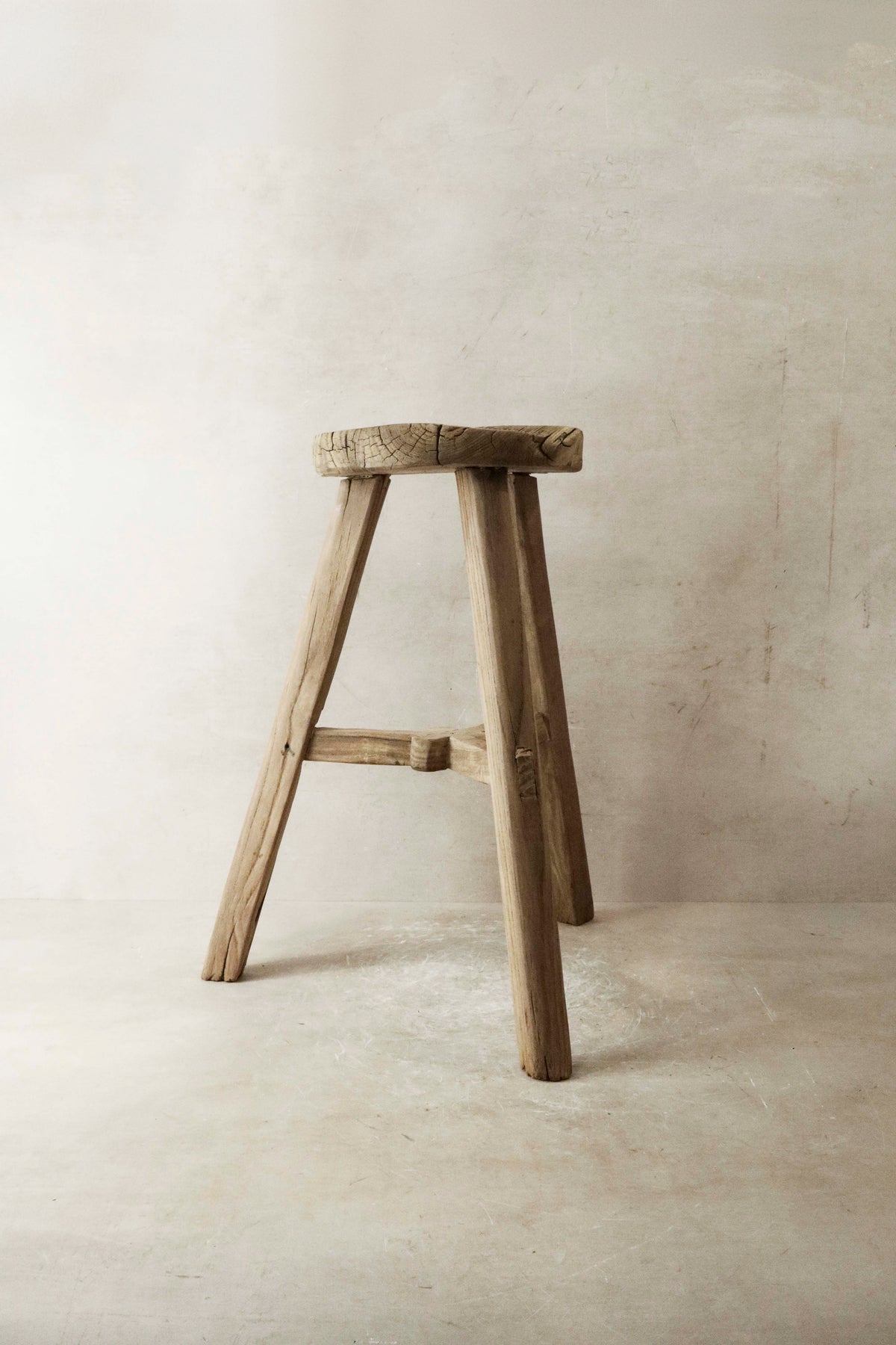 Vintage Rustic Elm Wood Stool - Round - No 21