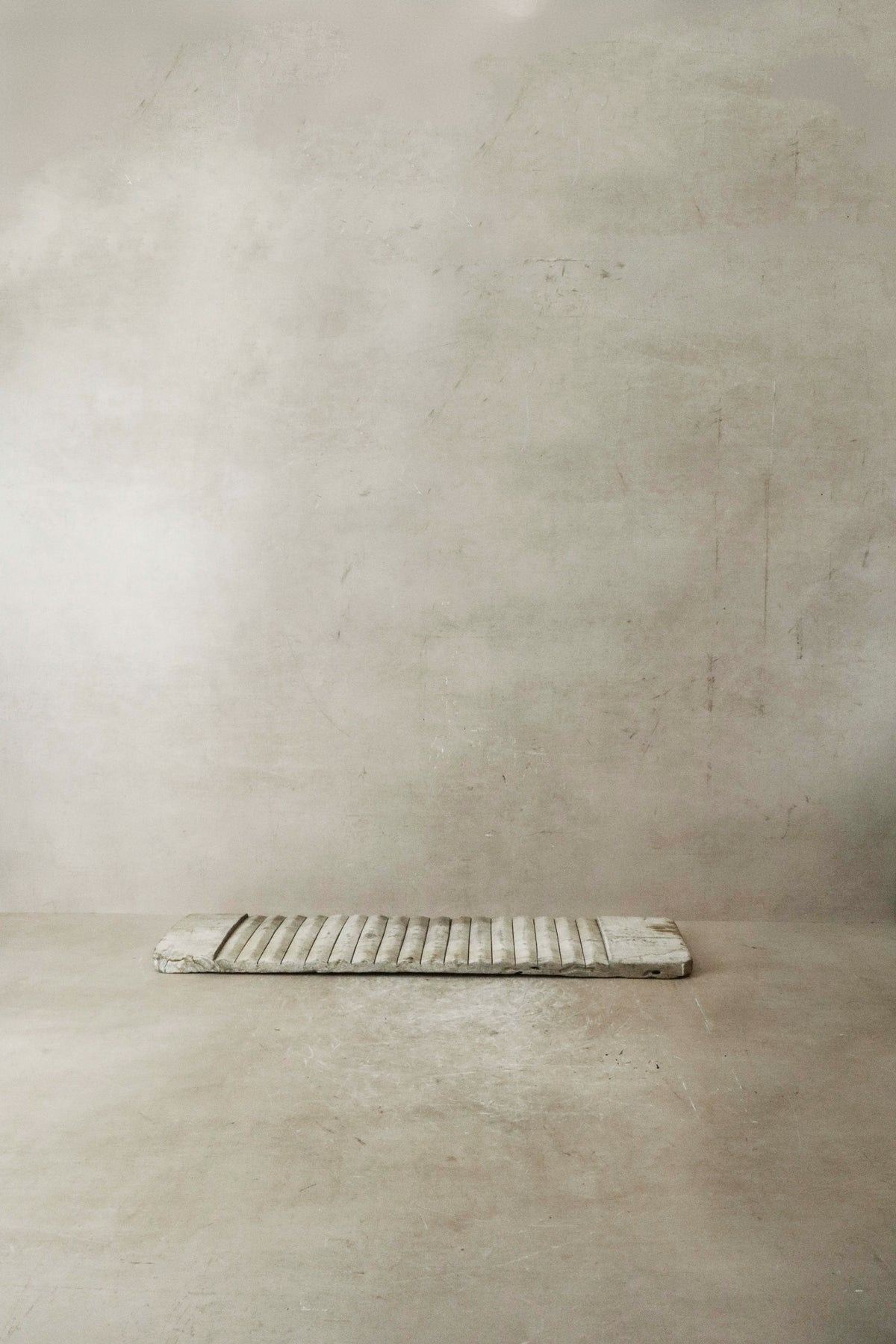 Vintage Elm Wooden Washboard - 1