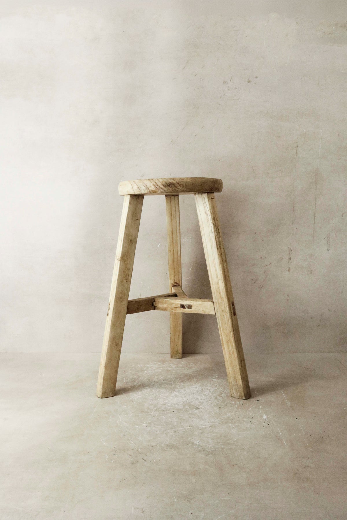Vintage Rustic Elm Wood Stool - Round - No 25
