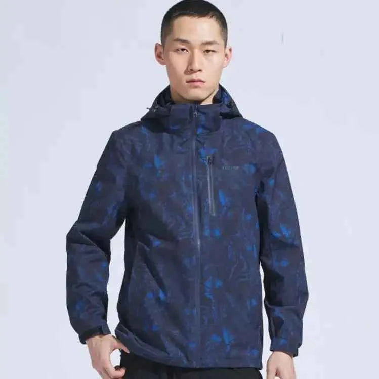 Man Winter Outdoor Waterproof Hiking Jacket - Heat Sealed Camo Print Hoodie Jacket