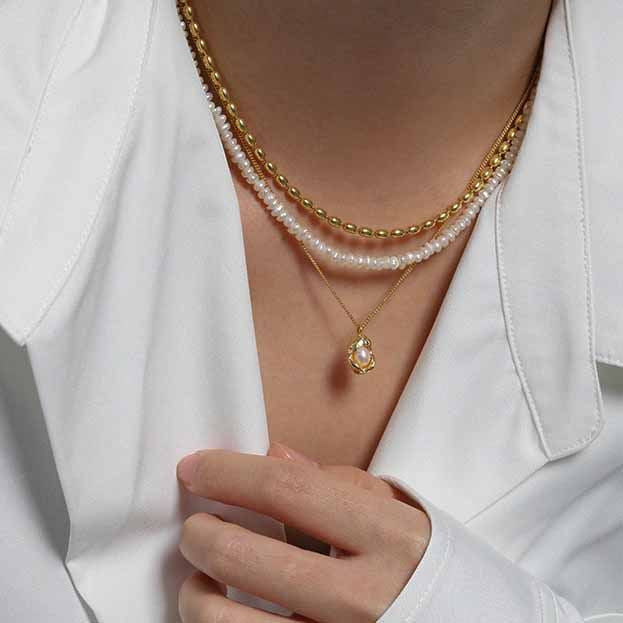 Elegant Oval Shell Genuine Cultured Pearl Necklace - Gold-Plated Silver Pearl Necklace - Perfect Pearl Necklace with Gift Wrapping Included