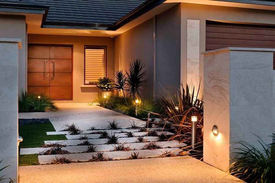 Hunza Bollard 300mm Flange/Spike Mounted (GU10) - IP66