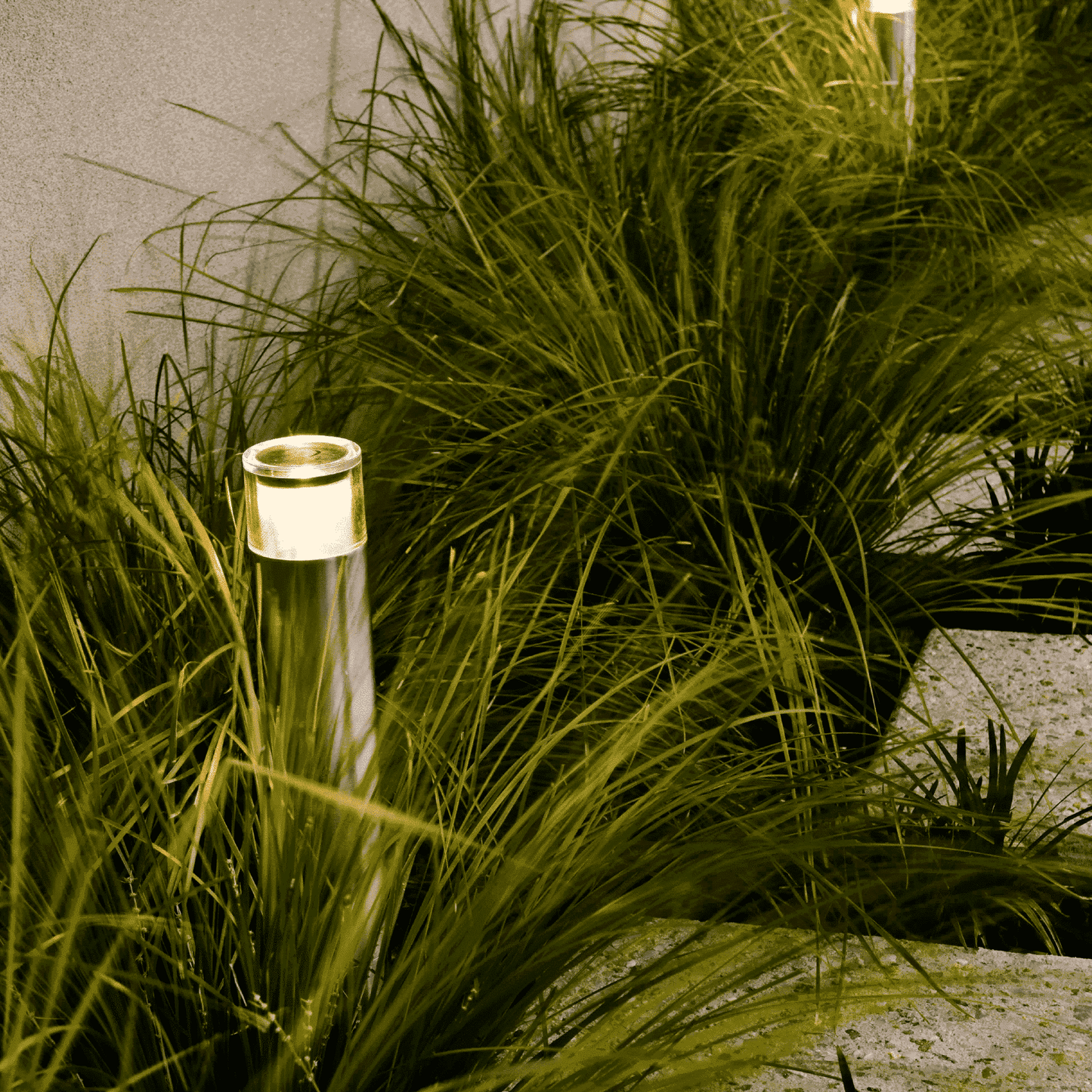 Hunza Bollard 700mm Flange/Spike Mounted (GU10) - IP66