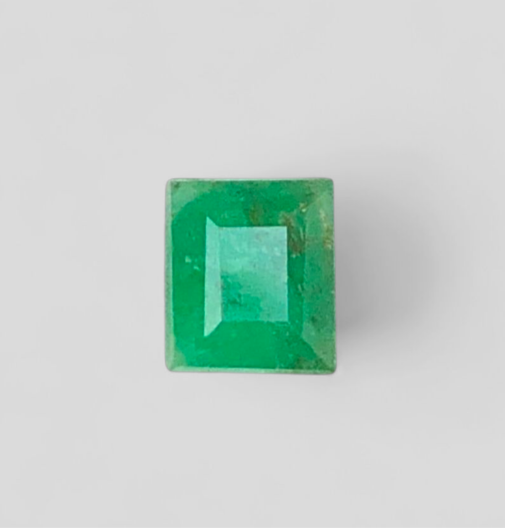 0.65Ct Emerald for sale - Budh Ratna - Zamurd - Pachu Stone, Markat Mani Stone - 6x5mm