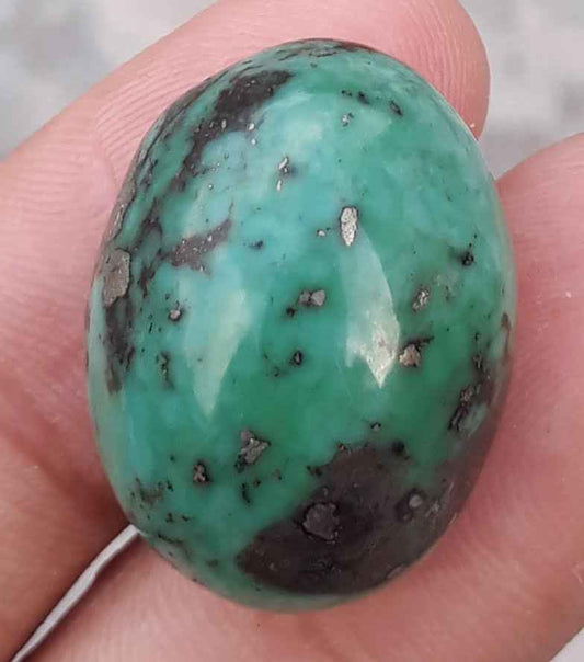 41ct Natural Turquoise, Green Matrix Turquoise, Dimensions 25 x20mm