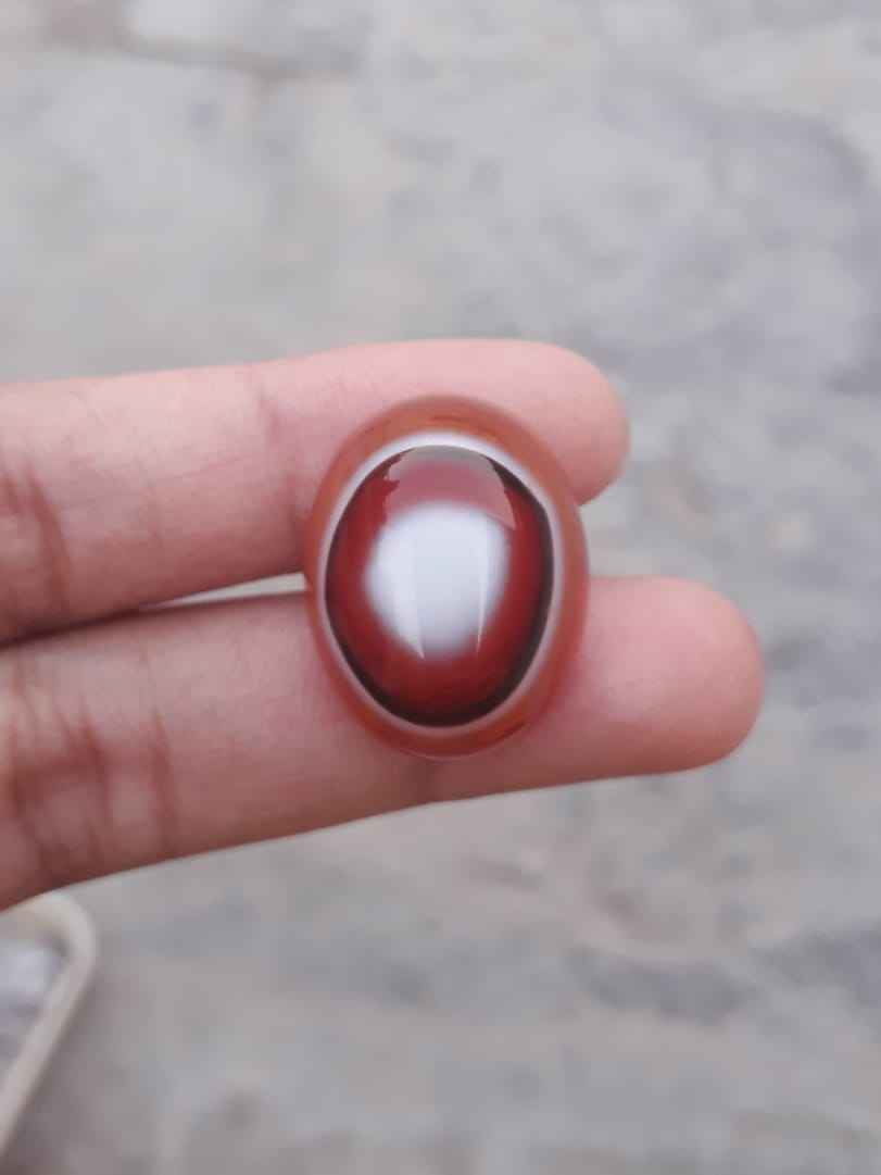 38.6ct Natural White Eye Agate For Sale - Aqeeq - Dimension 23x18x12mm