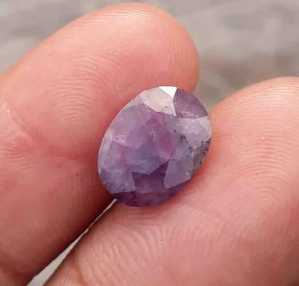 Kashmiri Yaqoot 4.4Ct - 11.4 x 8.8mm