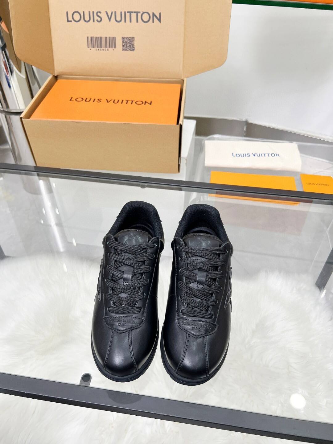 Louis Vuitton Black Leather LV Trainer Sneakers - Black