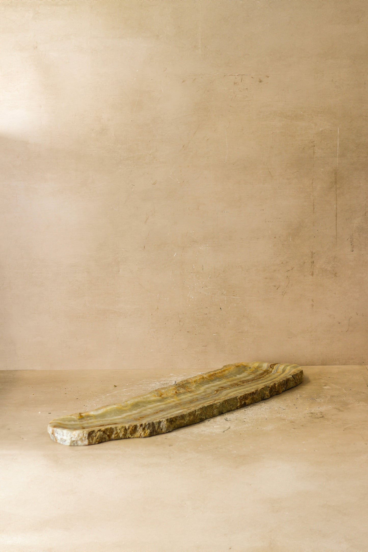 Premium Onyx Tray Raw Edge No 12