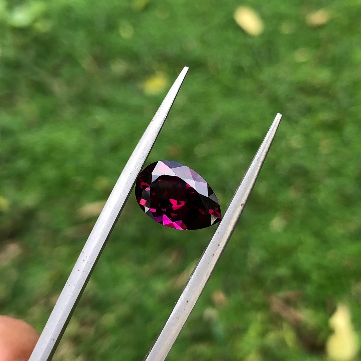 4.1ct Pyrope Garnet - Natural Faceted Pyrope Gem -