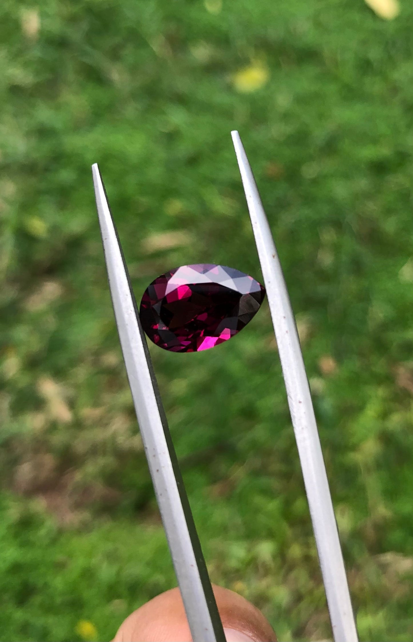 4.1ct Pyrope Garnet - Natural Faceted Pyrope Gem -