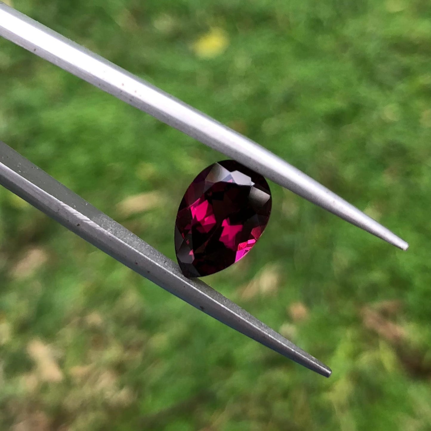 4.1ct Pyrope Garnet - Natural Faceted Pyrope Gem -