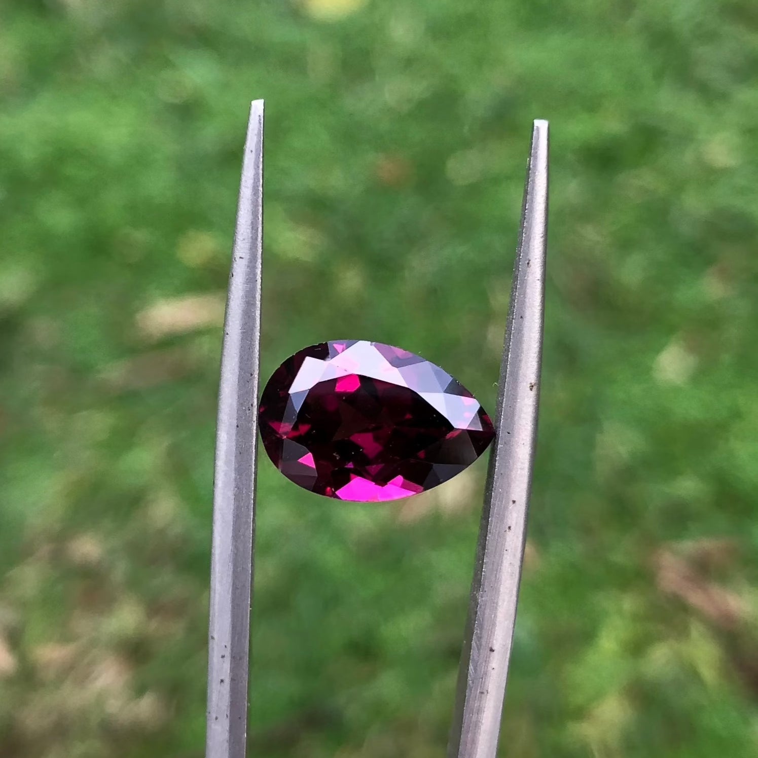 4.1ct Pyrope Garnet - Natural Faceted Pyrope Gem -
