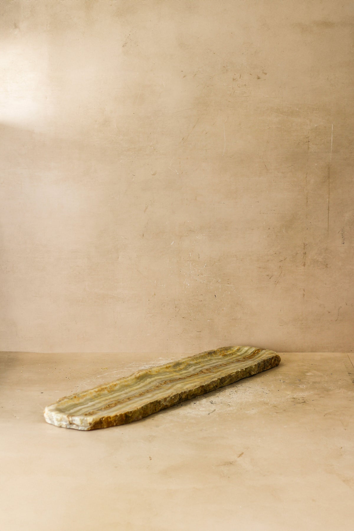 Premium Onyx Tray Raw Edge No 15