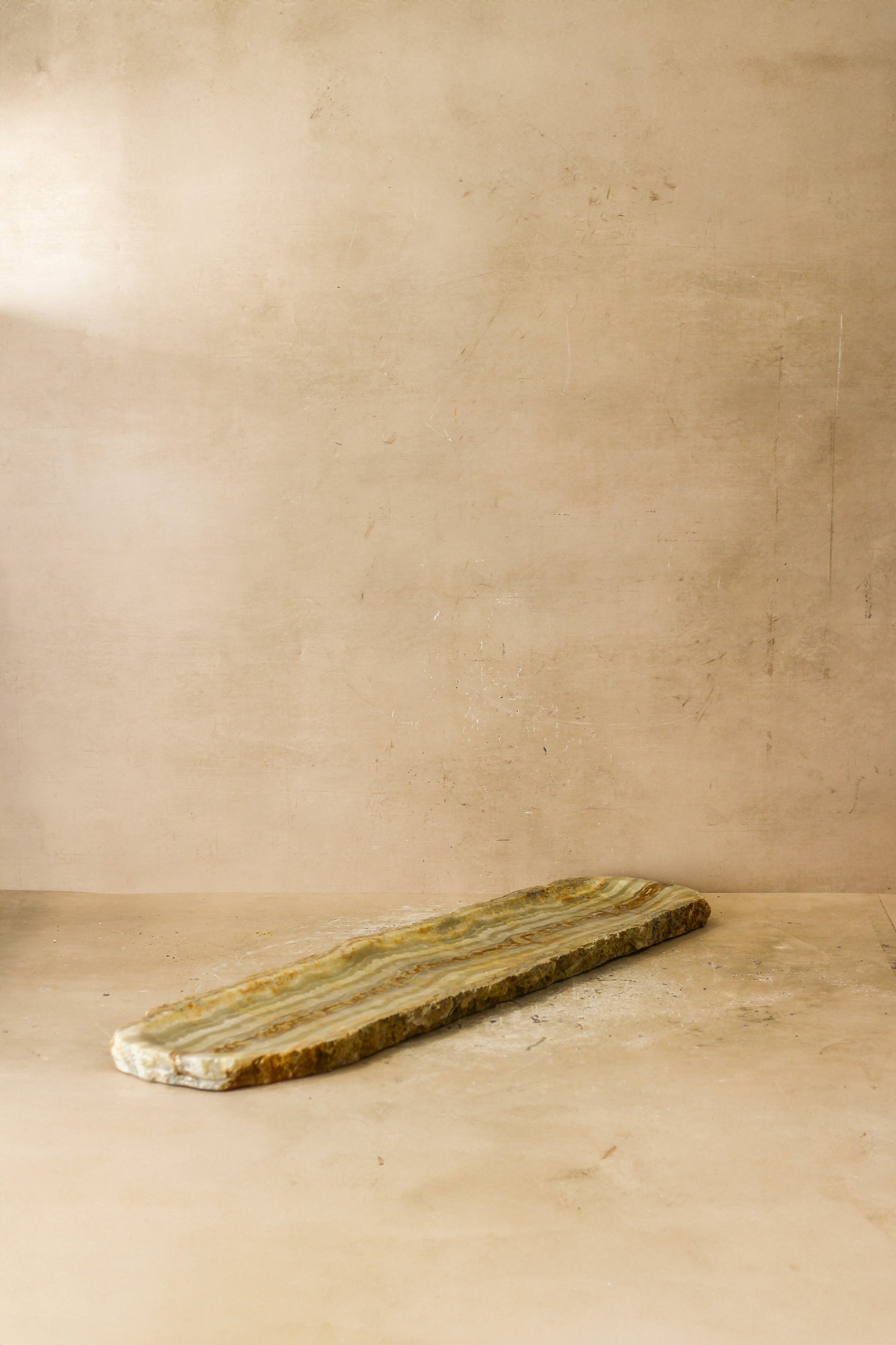 Premium Onyx Tray Raw Edge No 15