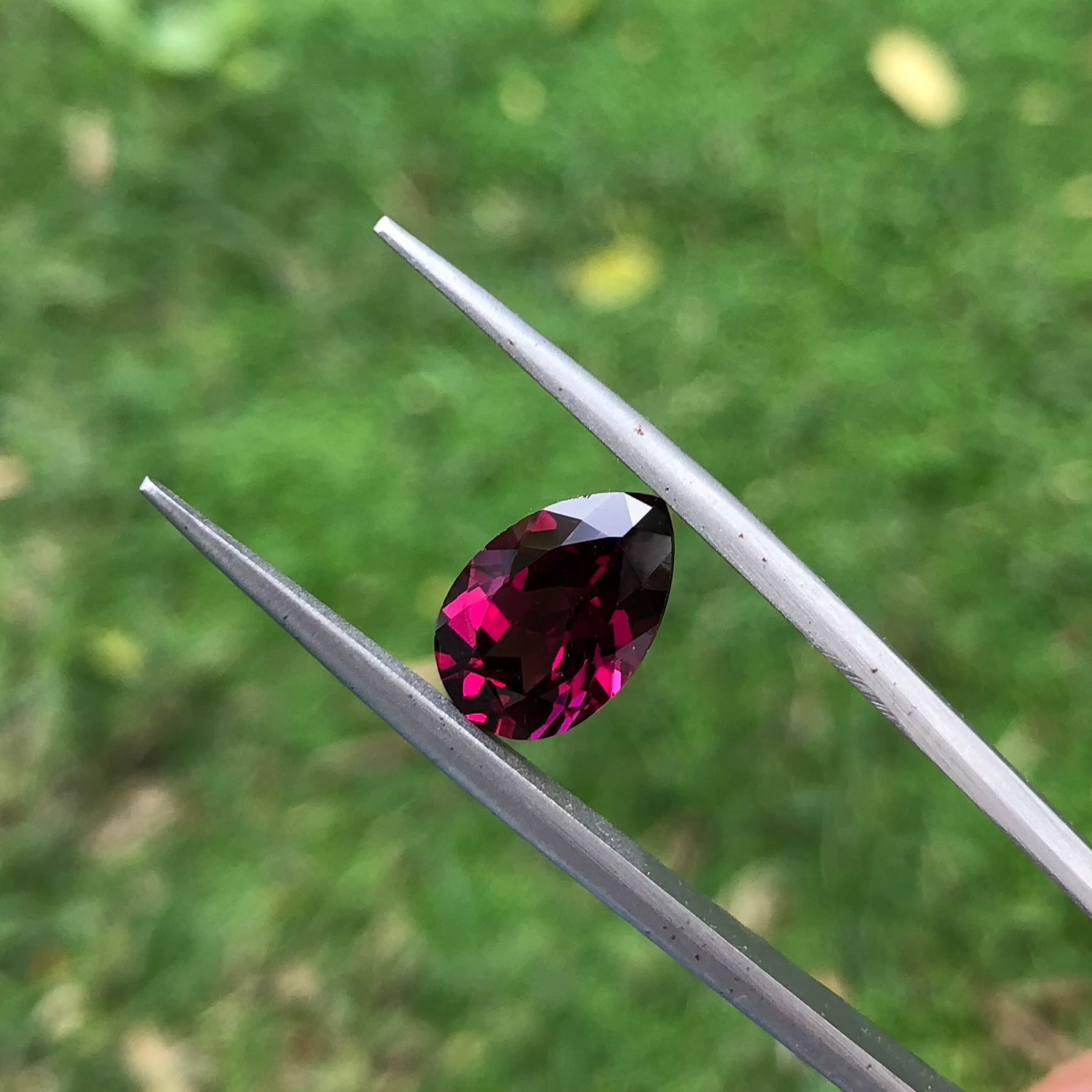 4.1ct Pyrope Garnet - Natural Faceted Pyrope Gem -
